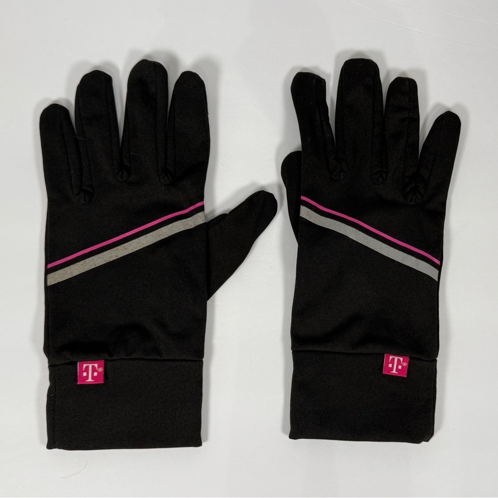 T-Mobile Men’s Touch Screen Gloves Size S/M - Picture 2 of 5